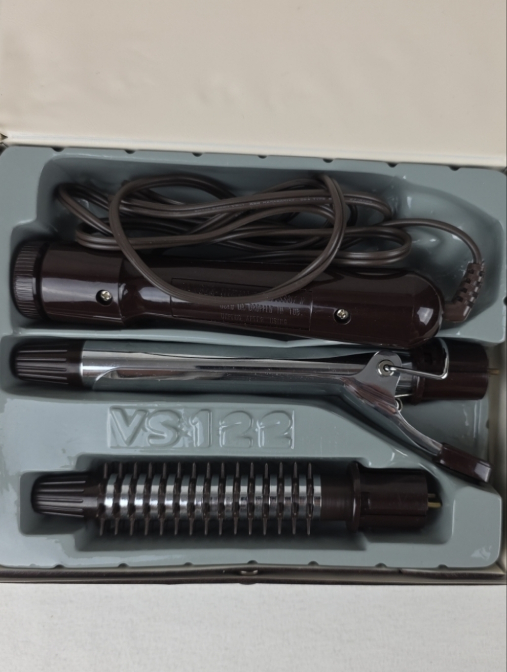 Vintage Vidal Sassoon Curling Iron set in case hair styling tools